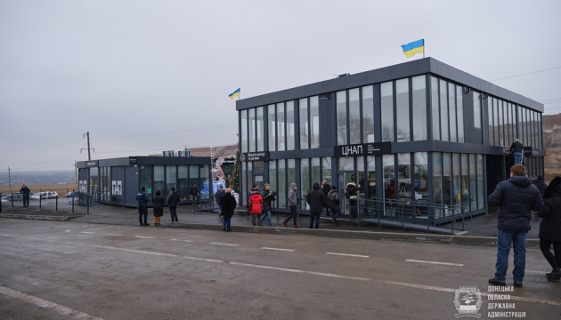 На КПВВ "Новотроицкое" незаконно пытались вывезти ребенка в ОРДО