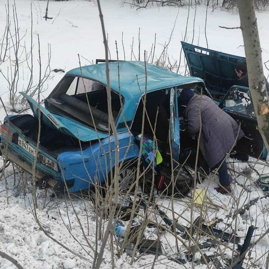 В ОРДО автомобиль с пассажирами вылетел в кювет