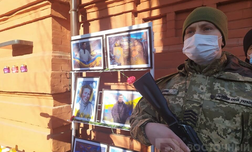 В Славянске почтили память погибших на Евромайдане
