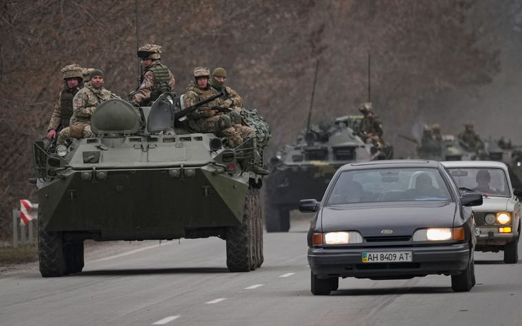 Ситуація в Маріуполі: тривають позиційні бої, комунальний транспорт вийшов на лінії