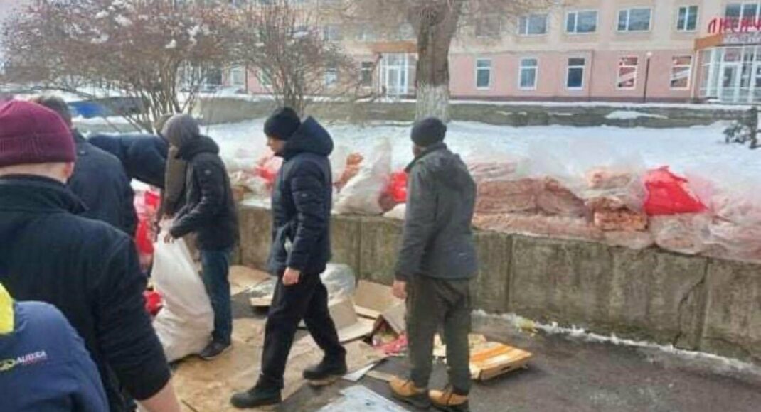 На Луганщину привезли 20 тонн гуманітарних продуктів