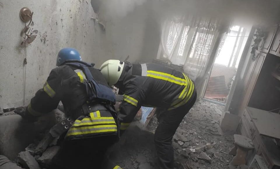 Луганщина у вогні: обстріли не вщухають цілий день, є загиблий і поранені