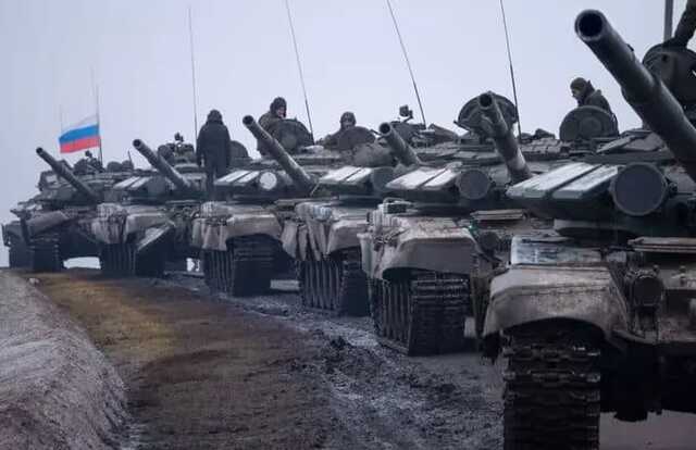 Росія цілодобово перекидає техніку з Маріуполя у напрямку Донецька, - Андрющенко
