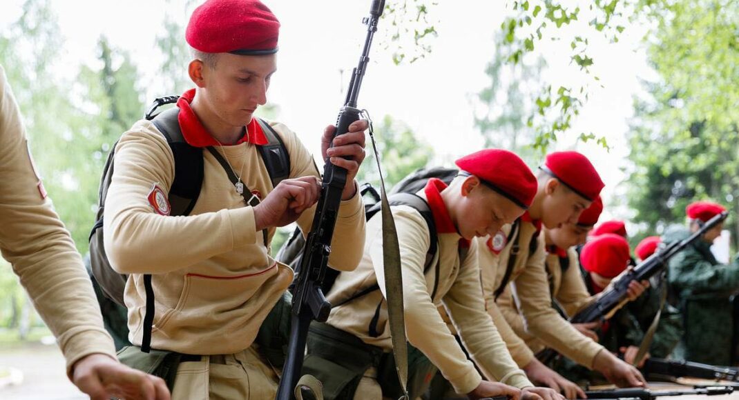 В рф решили отправить воевать в Украину детей 17-18 лет