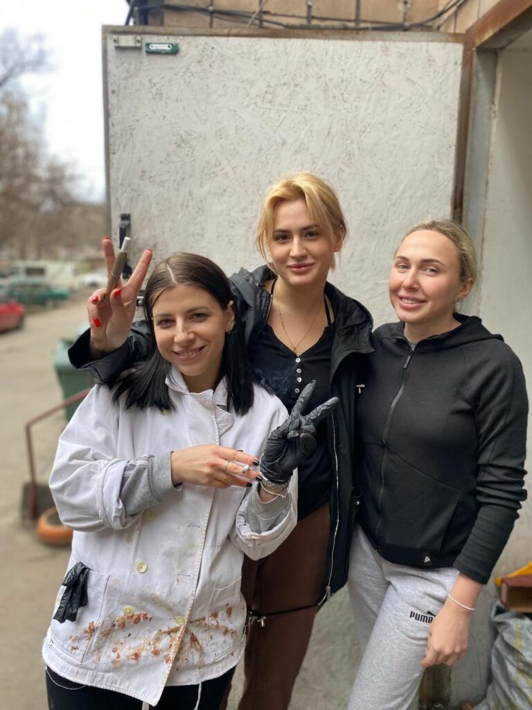 Маріуполь Юлія Сімачова HELP MARIUPOL