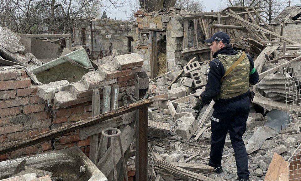 На Донетчине за сутки оккупанты рф обстреляли 12 населенных пунктов: два человека погибло под обстрелами
