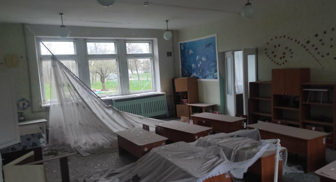 Рашисти ввечері почали інтенсивний обстріл Торецька, є руйнування