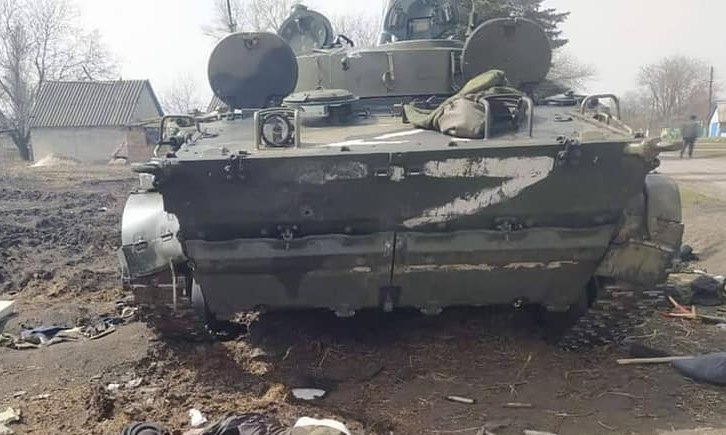 З метою захоплення Донецької області та оточення сил ООС противник веде активний наступ по всіх напрямках, - Генштаб