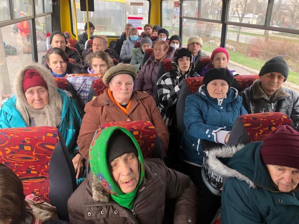 эвакуация с Луганщины продолжается
