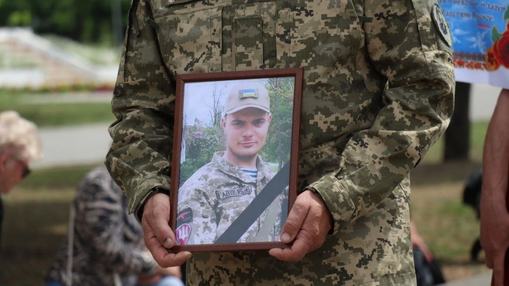 У боях за Донеччину загинув 22-річний бойовий медик з Дніпропетровщини