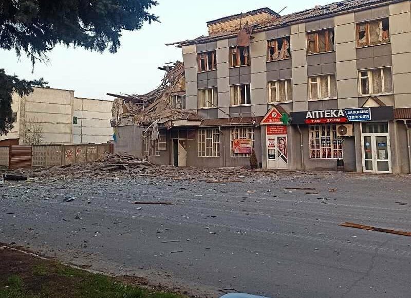 Окупанти в Кремінній затримують людей, відбирають телефони, - Луганська ОВА