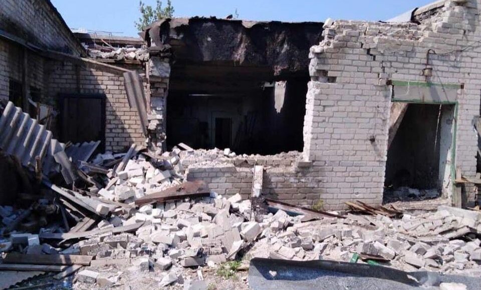 Гайдай: на Луганщині окупанти обстрілюють Врубівку з авіації, евакуйовано 8 людей, 3 з них – діти