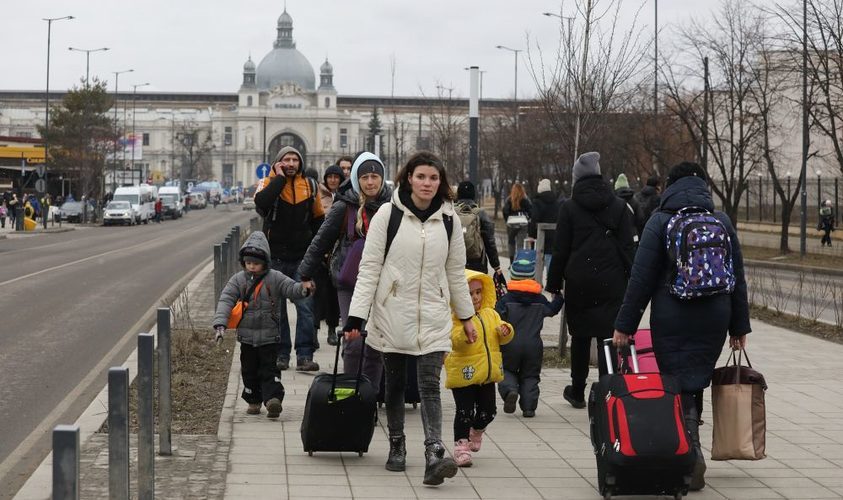 У Львові працює штаб допомоги з пошуку роботи для переселенців