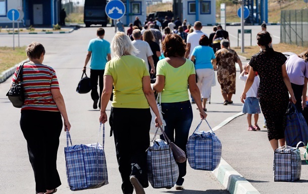 У Львові розповіли про розселення переселенців і черги при виїзді до Польщі