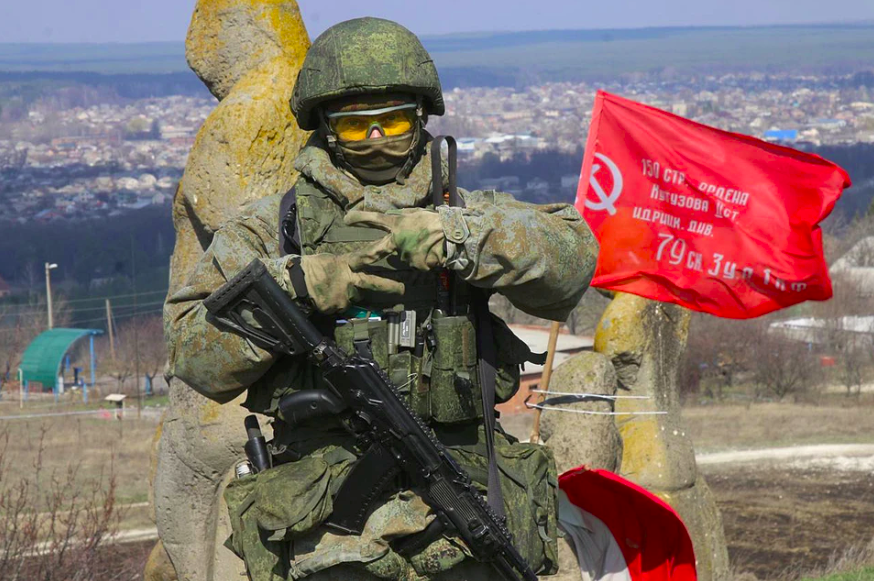 Ворог веде весь масив військової техніки на Ізюмський напрямок, - Синєгубов