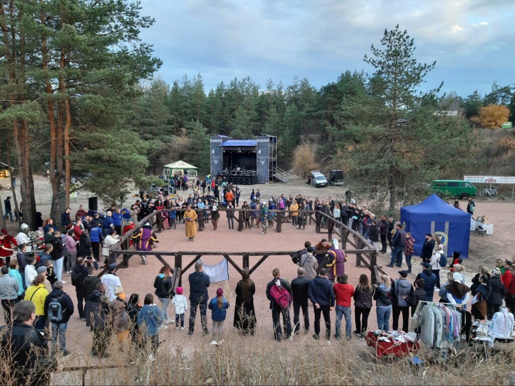 луганщина война культура