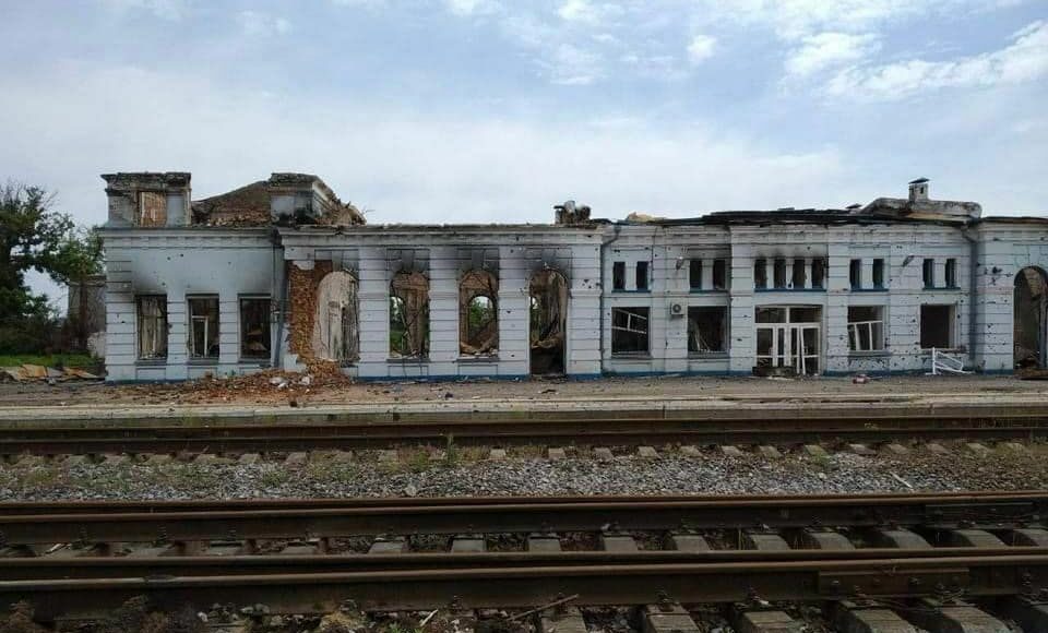 "Дещо привіз військовим": Гайдай розповів про візит Зеленського на Луганщину
