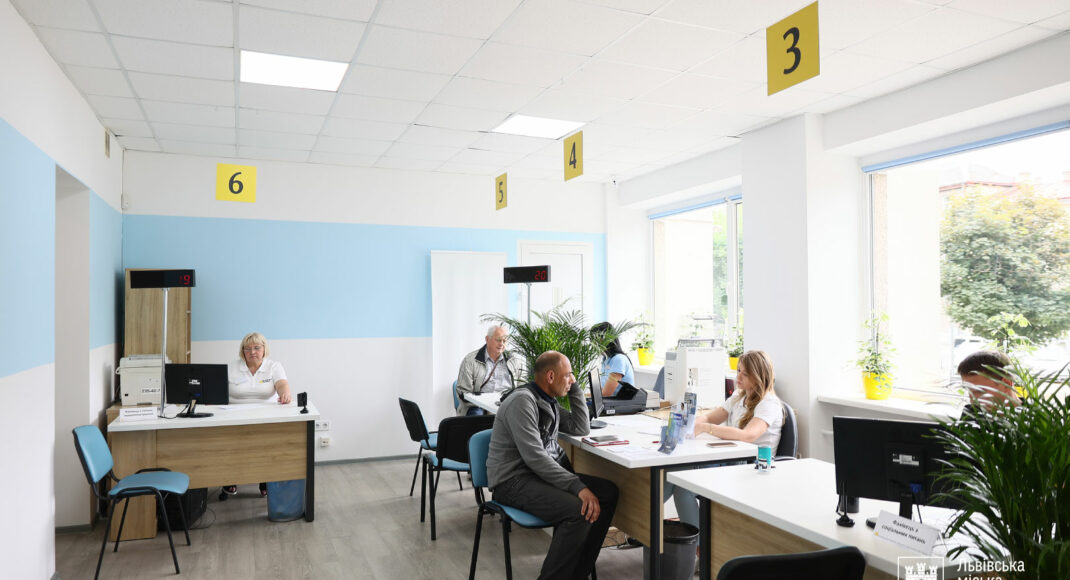 У Львові відкрили міський центр підтримки переселенців