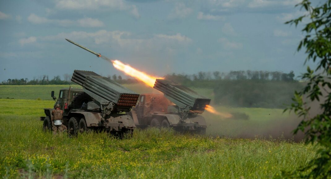 На Донецькому напрямку війська рф намагаються утримати зайняті позиції