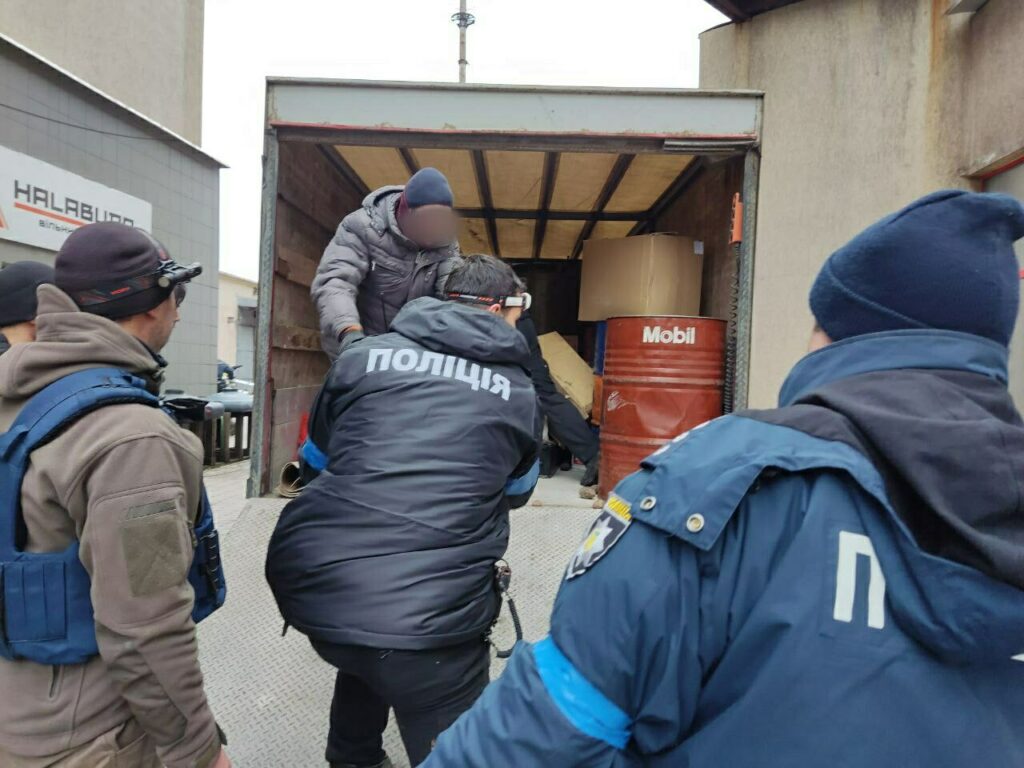 мариуполь халабуда волонтеры