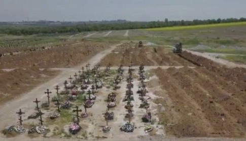 Труна та окрема могила: в Маріуполі з жителів за похорон вимагають 25 тисяч