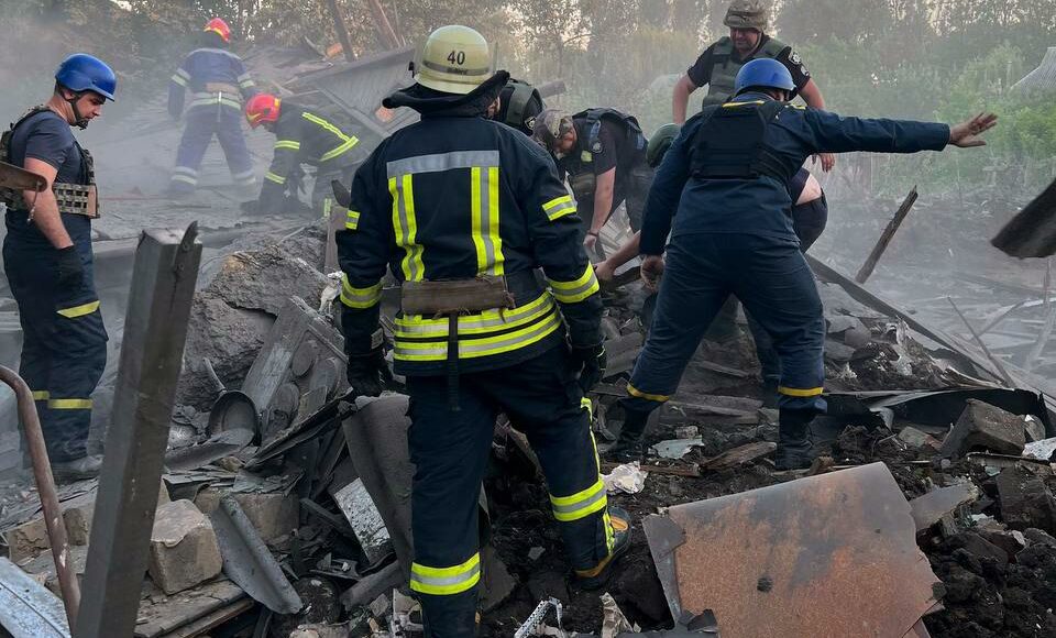Окупанти обстріляли на Донеччині 7 населених пунктів, є жертви та руйнування