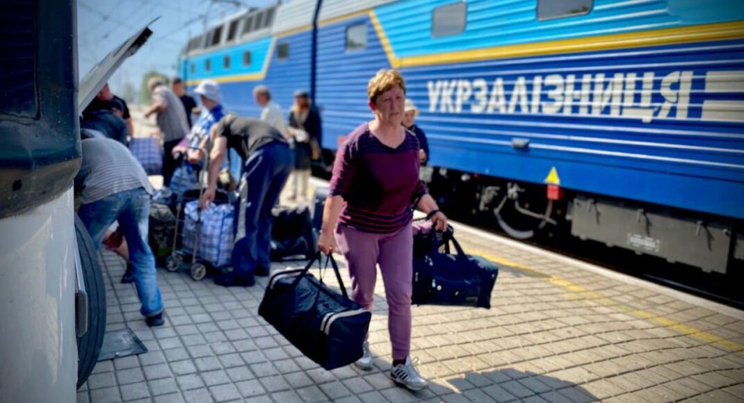 Із окупованих територій від початку серпня виїхали понад 12 тисяч людей, - Верещук