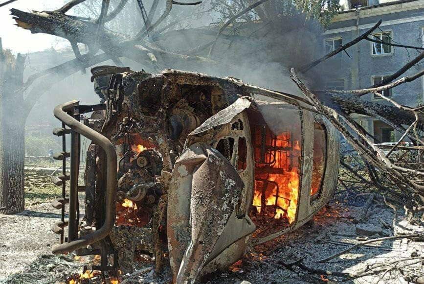 Російські загарбники здійснили ракетний удар по центру Краматорська (фото, відео)
