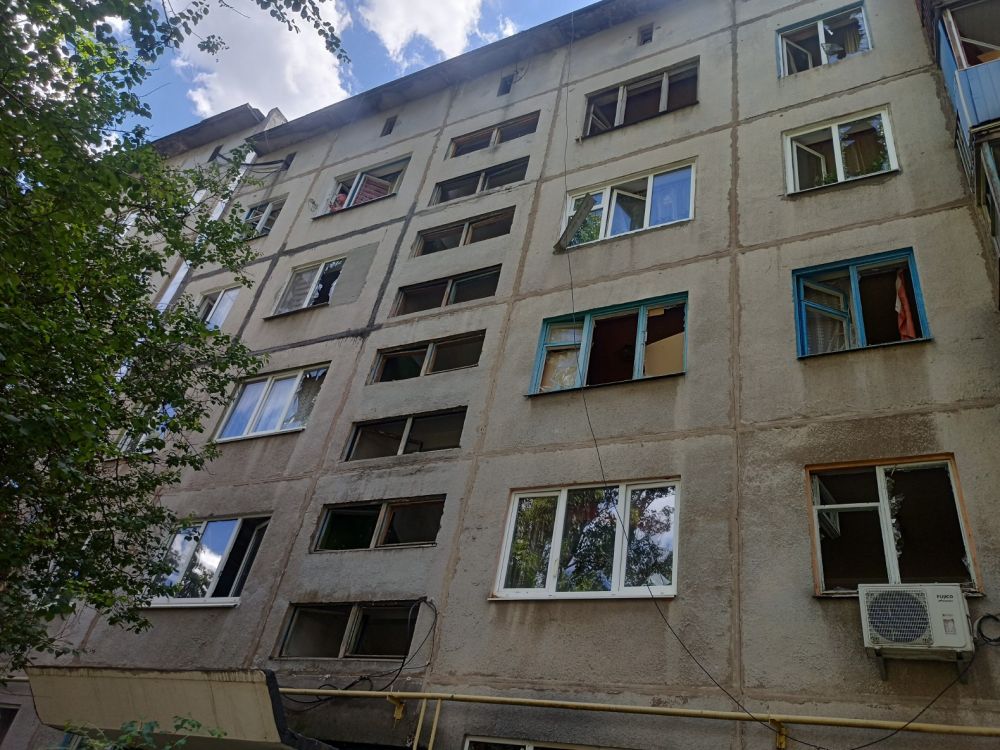 Стали відомі подробиці вибуху російської ракети серед багатоповерхівок у центрі Краматорська
