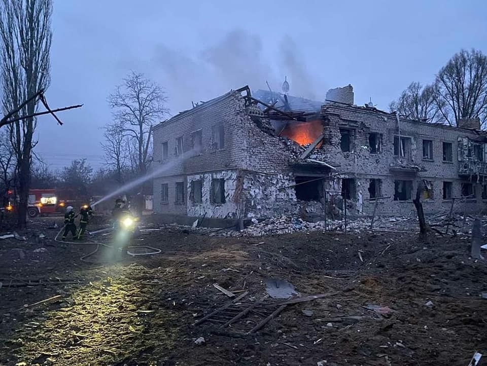 У перші дні повномасштабного вторгнення окупанти обстрілювали Старобільськ