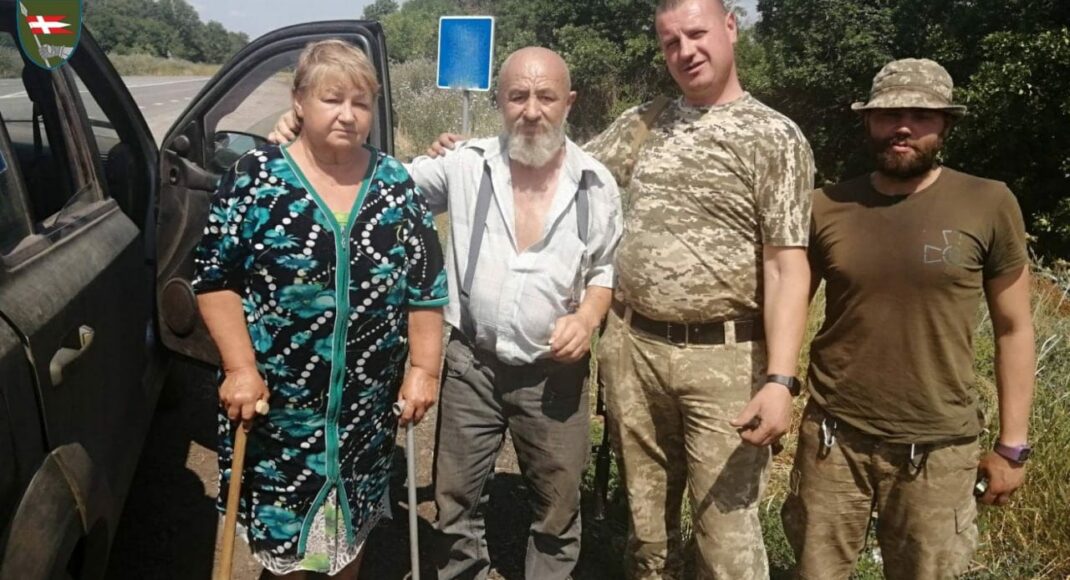Бойцы Волынской бригады вывезли из-под огня супругов из Донетчины