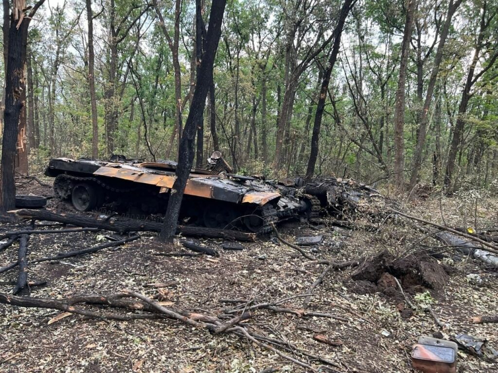 знищені десантниками танки на Донеччині