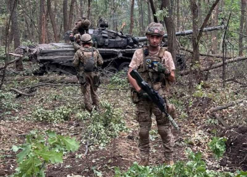 знищені десантниками танки на Донеччині