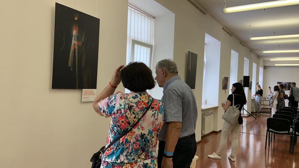 "Небачена Азовсталь". У Києві презентували фотовиставку на честь захисників Маріуполя Маріуполь, війна, росія, Азов, Азовсталь.jpeg12.jpgпит