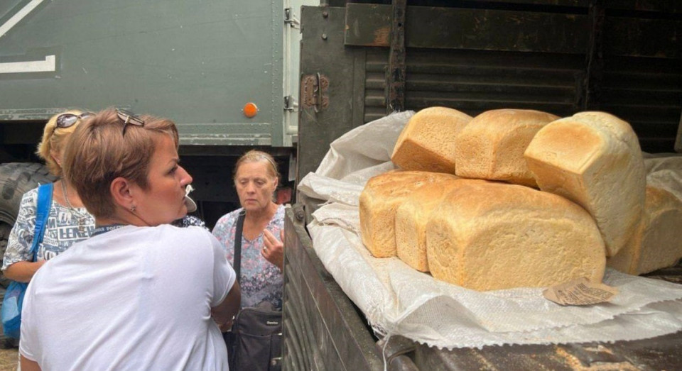 У Маріуполі колаборанти розкрадають гуманітарну допомогу, у місті зріють бунти, - міськрада