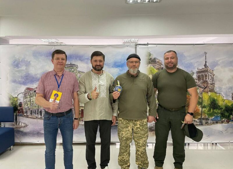 В Кривом Роге открыли центр поддержки переселенцев "ЯМариуполь" (фото)