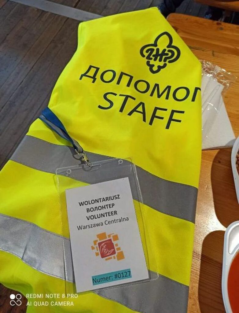 Фасувала гуманітарку у центрі для біженців
