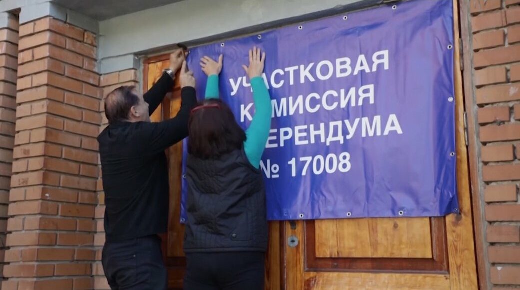 В оккупированном Мариуполе всех, кто брал "гуманитарку", заставляют "голосовать" на незаконном "референдуме", - ГУР