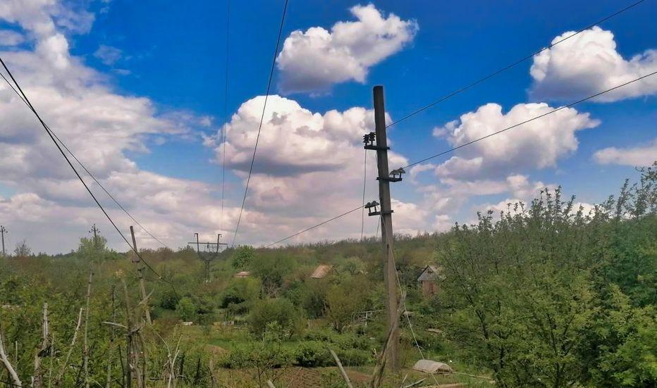 За добу на Донеччині світло повернули ще 2,5 тис. родинам у 9 населених пунктах