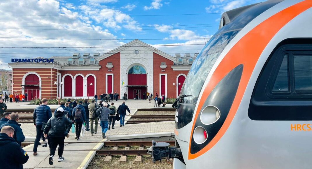 Укрзализныця назначила поезд Славянск-Краматорск