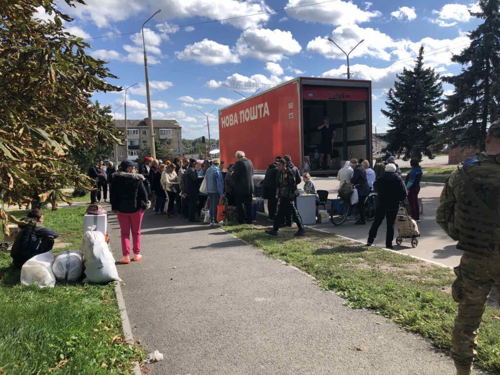 Отримання гуманітарної допомоги нова пошта