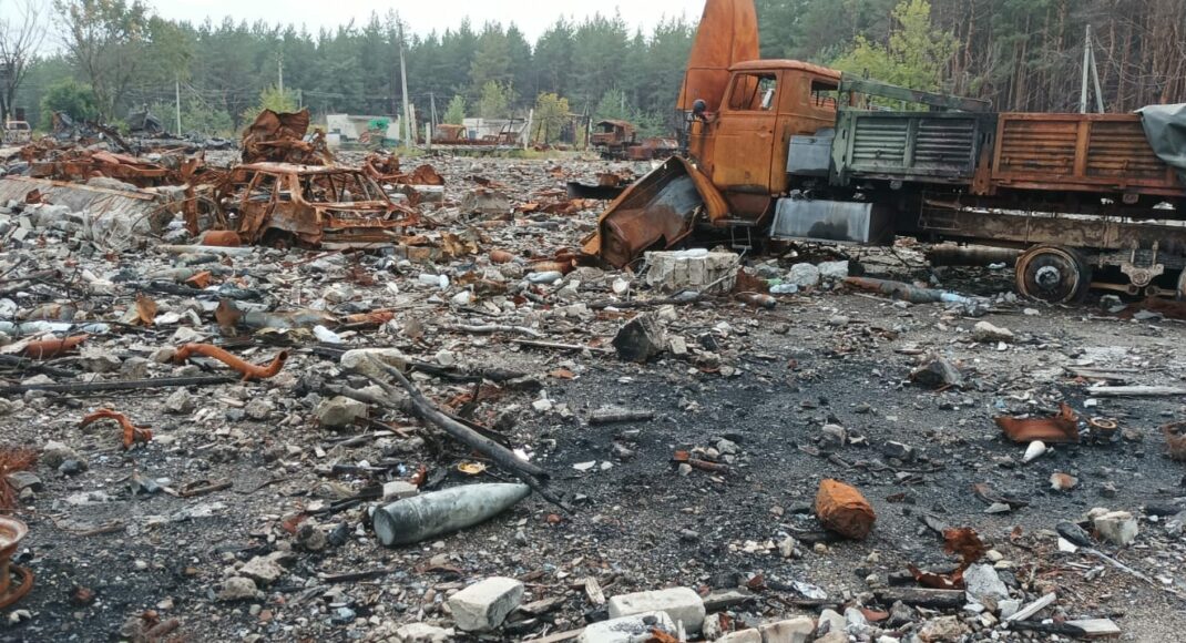 Еще 530 рашистов, 16 танков и вертолет уничтожили ВСУ за последние сутки
