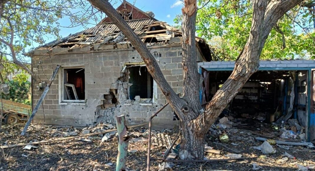 Поліція задокументувала 32 воєнних злочини росії за добу, обстріли на Донеччині тривають