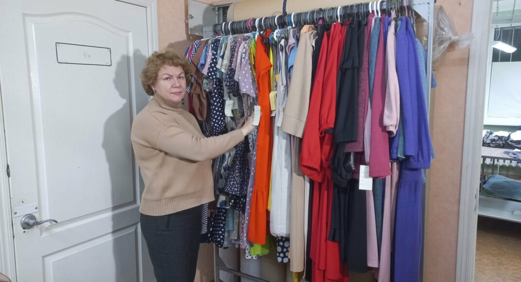 Переселенка з Краматорська перевезла до Полтави швейне підприємство: відео