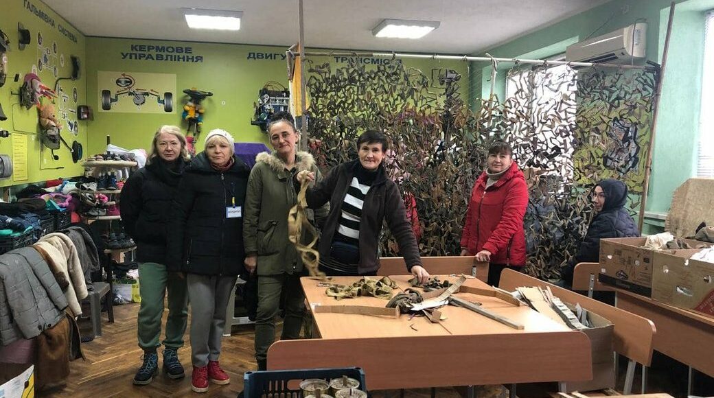 Во Львове переселенцы создали гуманитарный штаб, чтобы помогать ВСУ: видео