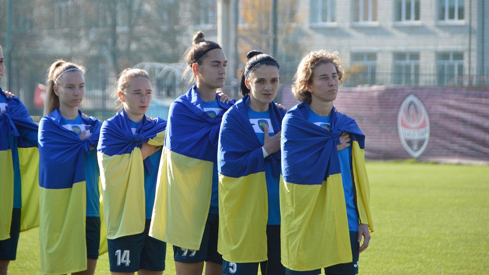Жіночій ФК "Маріуполь" відновив роботу у Києві: відео