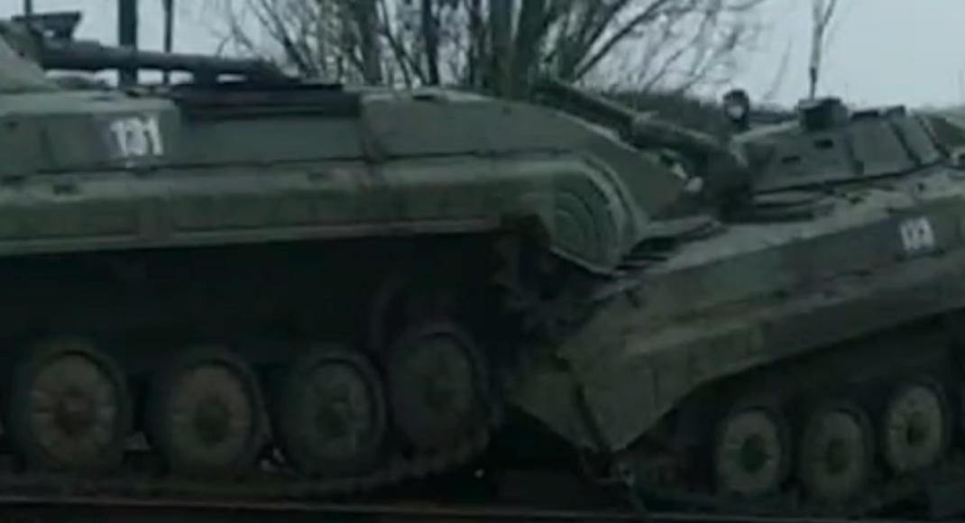Маріуполем знов переганяють російську воєнну техніку