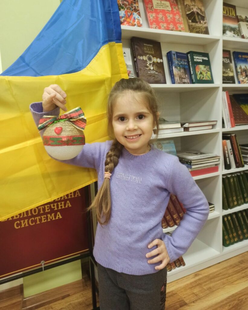 Кіра, 5 років