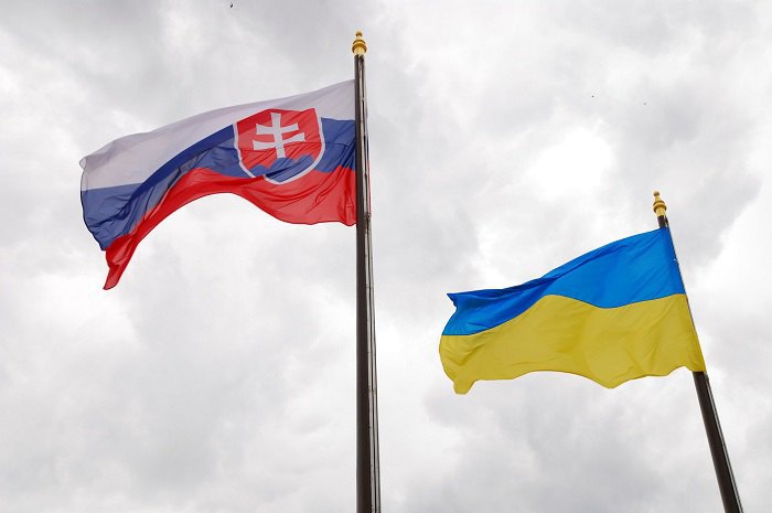 Словакия намерена производить боеприпасы для Украины, - МИД
