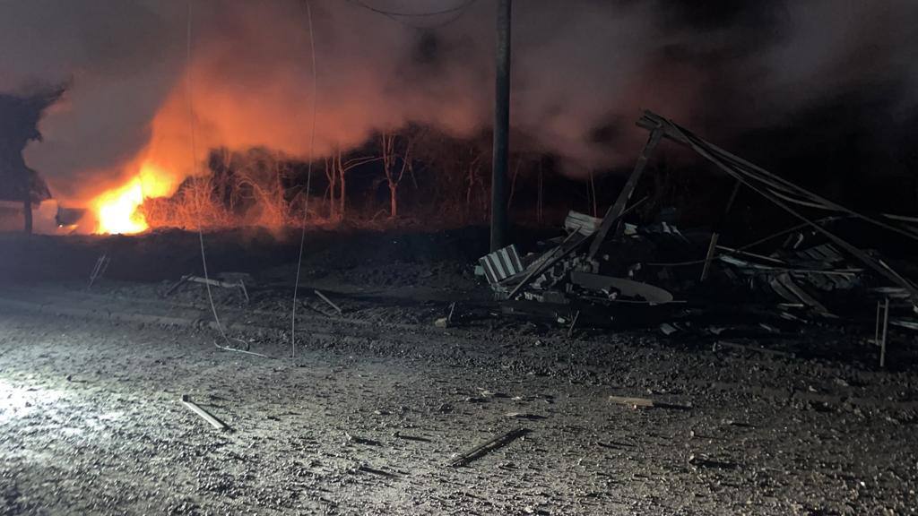 У Краматорську під час обстрілу росіяни влучили у автомобіль з людьми: 2 людини загинуло